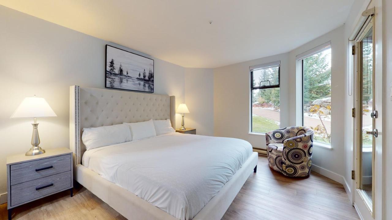 Ironwoods On Blueberry Hill By Whistler Blackcomb Vacation Rentals Экстерьер фото
